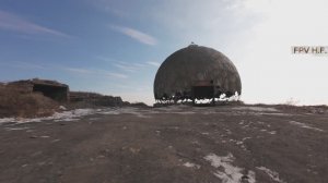 Заброшенная радиолокационная сфера на Монастырской сопке г. Владивосток.