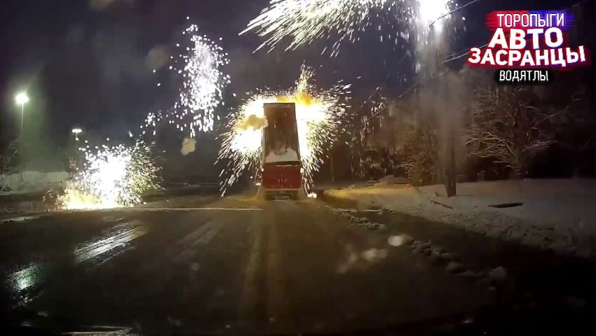 Дорожные кульбиты и Заносы Январьнутых Торопыг и Водятлов! ДТП смотреть онлайн
