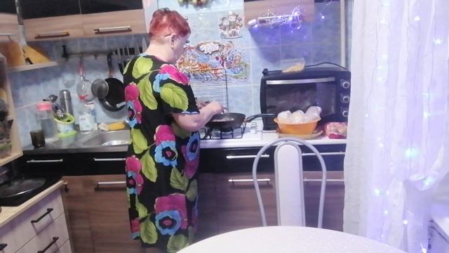 Готовлю обед для своей семьи. смотреть онлайн