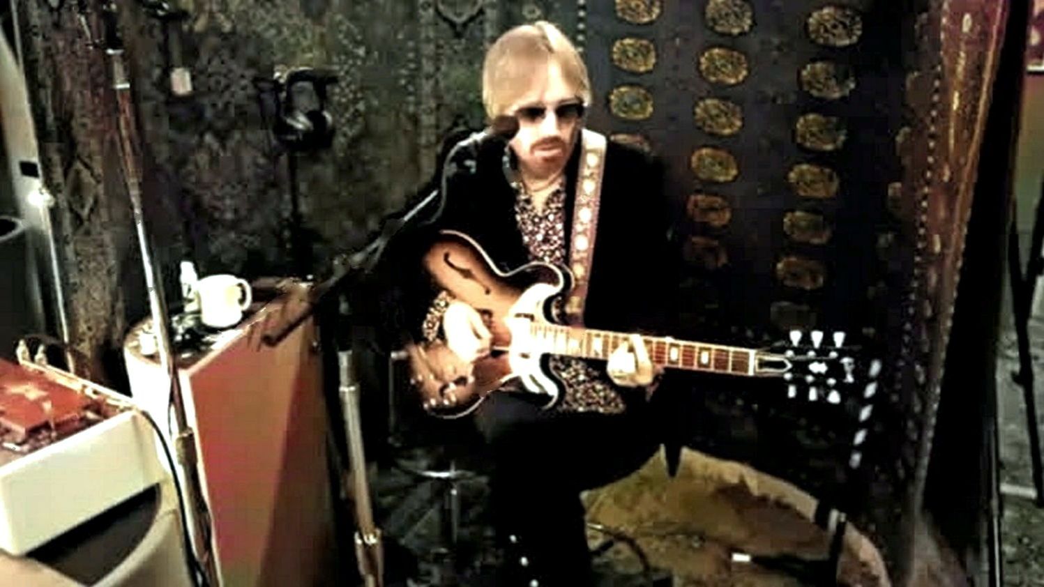 Good Enough video from Tom Petty Mike Campbell and the Heartbreakers MOJO!