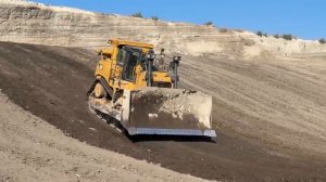 Бульдозеры Caterpillar D9T восстанавливают старую шахту | Тяжелая техника в действии 4K