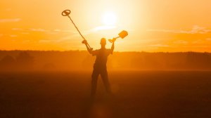 НОВИЧОК НАШЕЛ КЛАД В ПУСТЫНЕ ! ! !