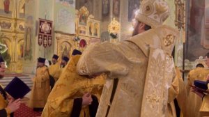 МИТРОПОЛИТ ИГНАТИЙ СОВЕРШИЛ ВЕЛИКУЮ РОЖДЕСТВЕНСКУЮ ВЕЧЕРНЮ В ПОКРОВСКОМ СОБОРЕ Г. САРАТОВА