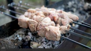 В Роспотребнадзоре дали рекомендации по выбору мяса для шашлыка