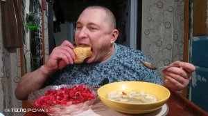 мукбанг/обжорыч/Суп с Клёцками,салат Винигред/