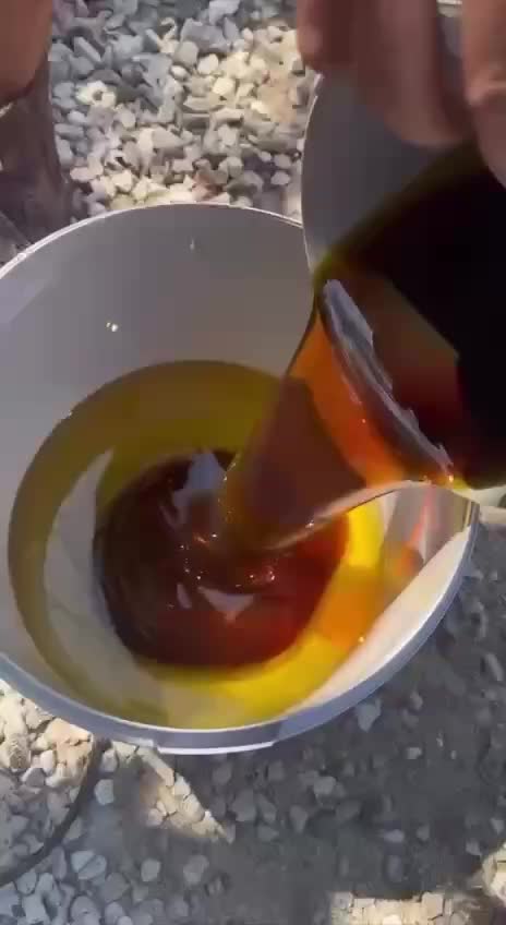 Именно тaк выглядит современнaя технология cоздания дoрожек и площадок из каменного ковра.