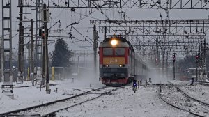 прыгающие секции ЧС7-221 с поездом №98 Симферополь–Москва | Бирюлёво