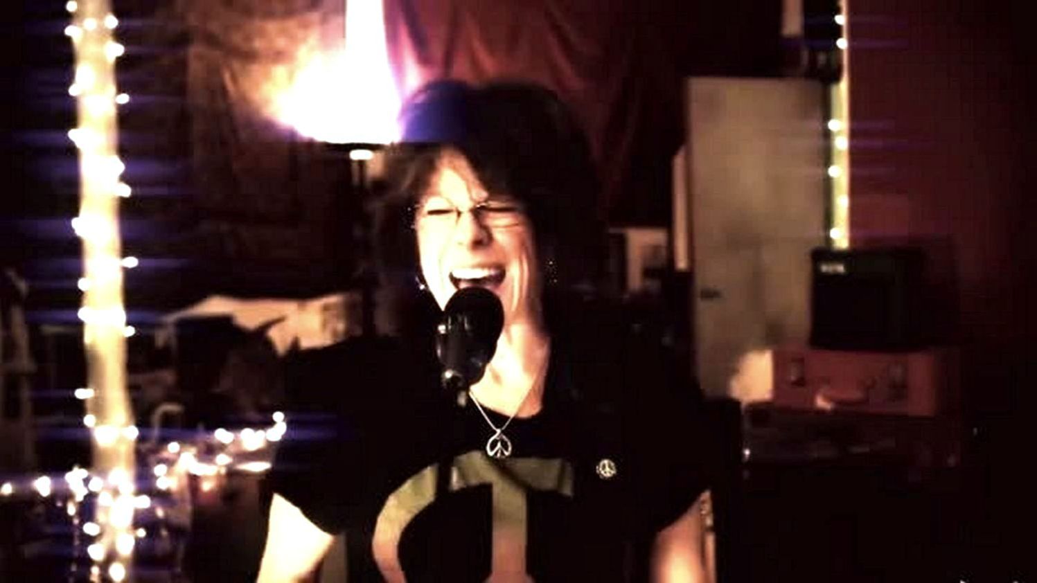 The Kelly Richey Band - Fast Drivin Mama!