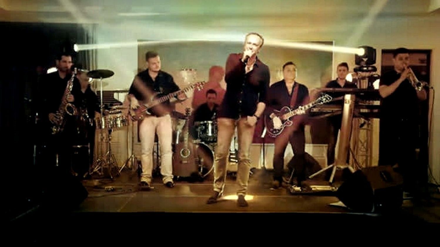 Mihai Napu Band - Bensonhurst Blues Oscar Benton cover!