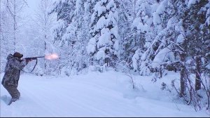 ОХОТА С ПОМОЩЬЮ РУКАВИЦЫ / ТАКОЙ ТРЮК РАБОТАЕТ / ОХОТА НА БОРОВУЮ ДИЧЬ ИЗ-ПОД СНЕГА / СМ-3 УДИВЛЯЕТ