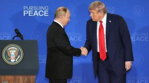 Карслон указал на возможность для Трампа войти в историю при нормализации с РФ