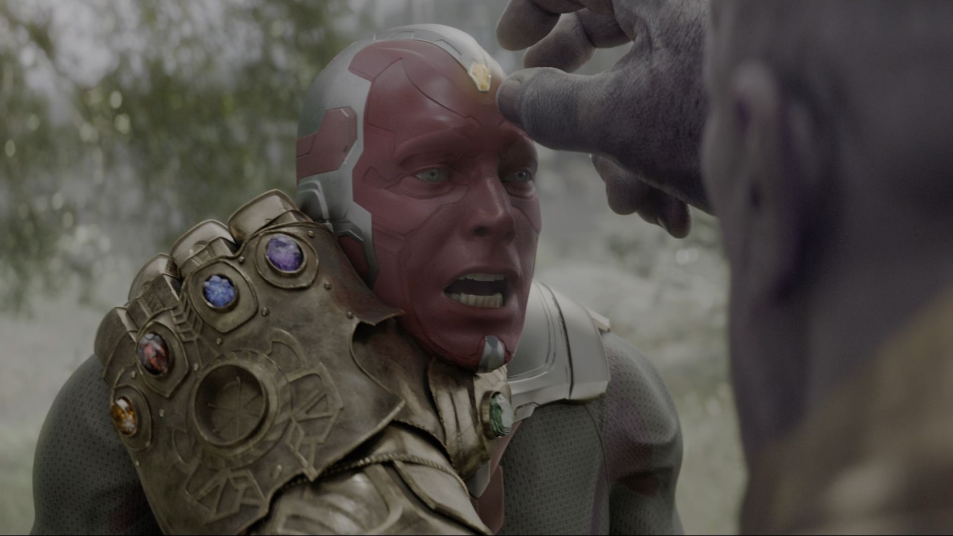 Танос забирает Камень Разума смотреть онлайн