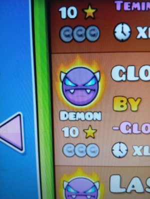 ИГРАЕМ В GEOMETRY DASH!!!!