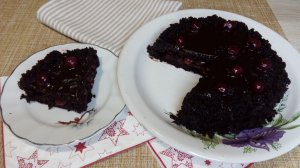 шоколадный пирог с вишней
