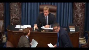 Сенат США резолюция, запрещающую Д.Трампу военные действия без одобрения Конгресса, 8 января 2026