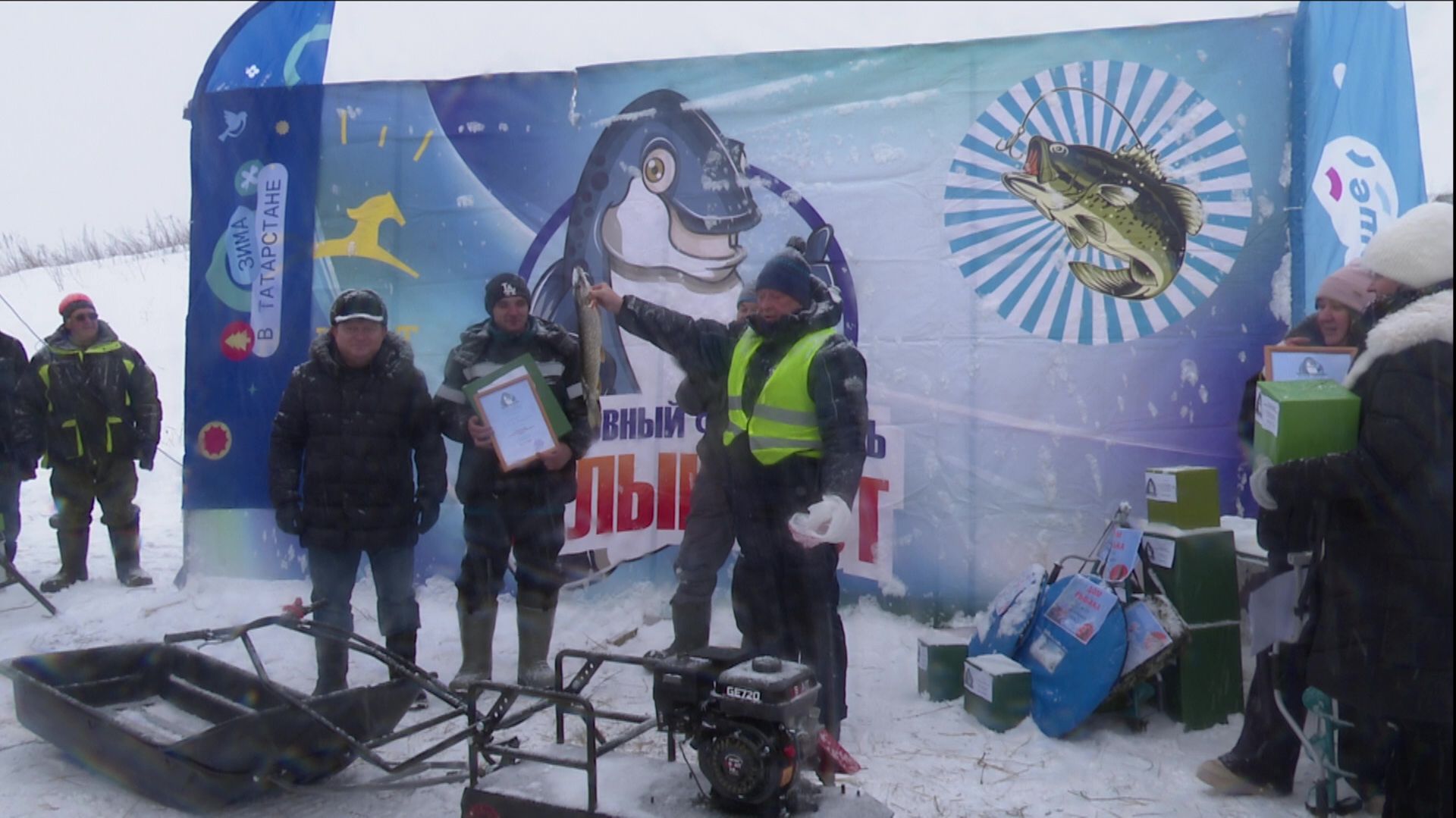 Шестой рыболовный фестиваль «Балык. Нурлат 2026» принес семье Максимовых две медали и кучу подарков смотреть онлайн