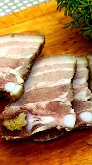 Сало в рассоле с чесноком #сало #закуска #саловареное #вкусномпросто #shorts смотреть онлайн