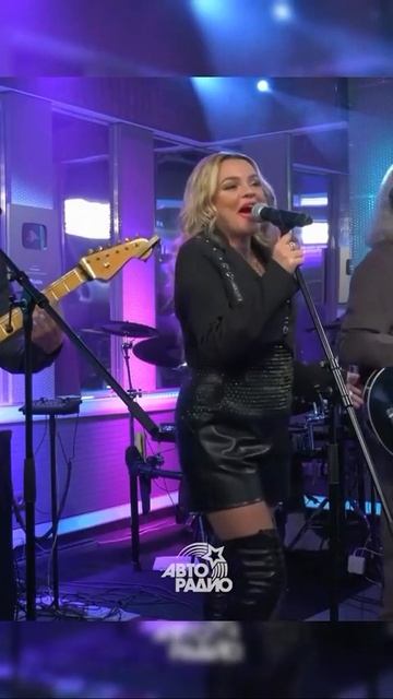 Люди встречаются, люди влюбляются. смотреть онлайн