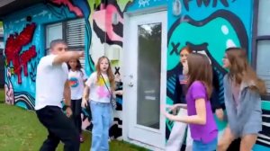 Лайк_Крошки_Настя_вечеринка_и_злой_сосед