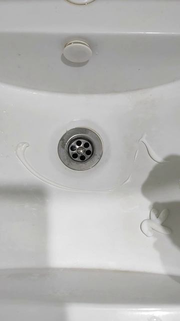 Без химии отмыла раковину! #раковина #налет #мытье  #клининг #уборка #ванная смотреть онлайн