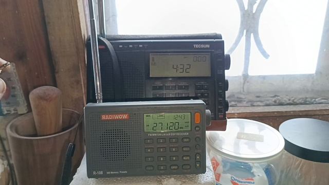 отмечаю НГ, новогодняя ночь и утро. немцы на си-би? сравнение двух радиоприемников с антенной и без смотреть онлайн