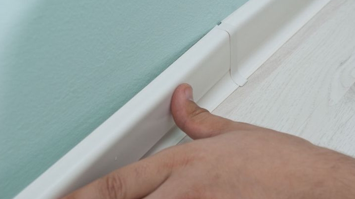 СТЫК ПЛИНТУСА смотреть онлайн