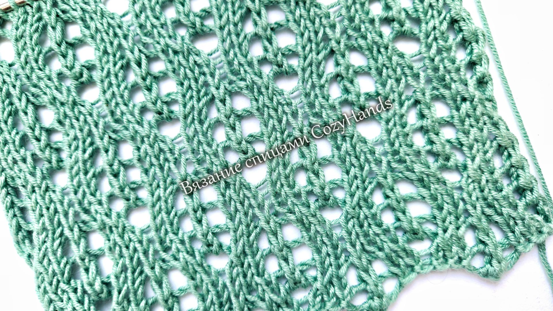 Красивый узор с ажурными листьями для вязания джемпера, топа, палантина ⭐️ Схема смотреть онлайн