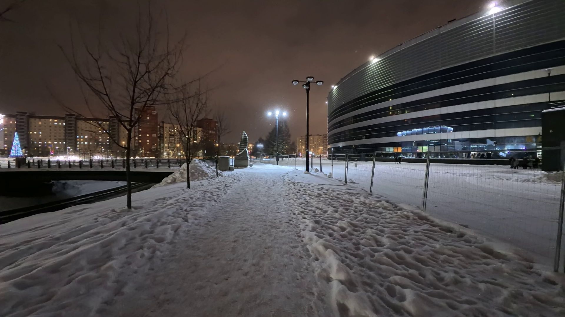 Вечерняя прогулка по Невскому району. Январь 2026.