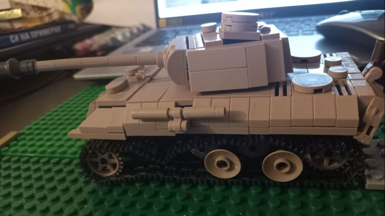 Танк "Panter". Lego обзор. смотреть онлайн