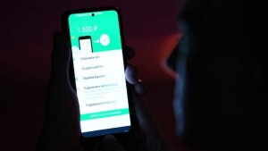 МВД сообщило о схемах мошенников с поддельными приложениями для банков