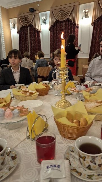 Елка в доме госпожи Тупиковой. Екатеринбург. Дом актера. смотреть онлайн