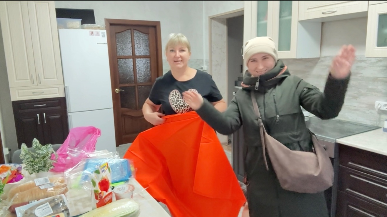 Немного ПОКУПОК. Готовим ХИНКАЛ. Праздничный УЖИН 🥂 смотреть онлайн