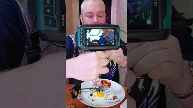 Салат греческий,  жареные яйца и жареная картошка. Мукбанг, еда на камеру. Мукбанг Россия.