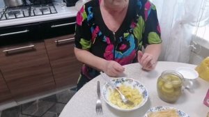 Жизнь пенсионеров. Всё доедаем.