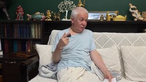 Чайтанья Чандра Чаран Дас - Младшие, равные и старшие