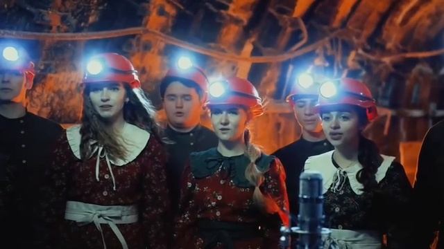 Архиерейский Горловский хор. Поздравления с Рождеством Христовым от православных людей Донбасса смотреть онлайн