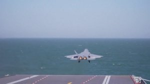 🇨🇳🛫Истребитель J-35 совершил первый полёт в новом году