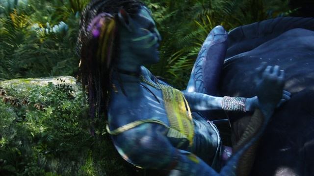 Аватар.Нейтири убивает полковника и спасает Джейка