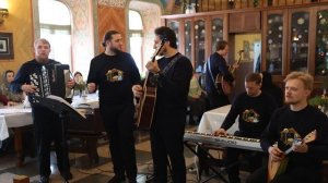 "Ночь тиха, на тверди зыбкой..."