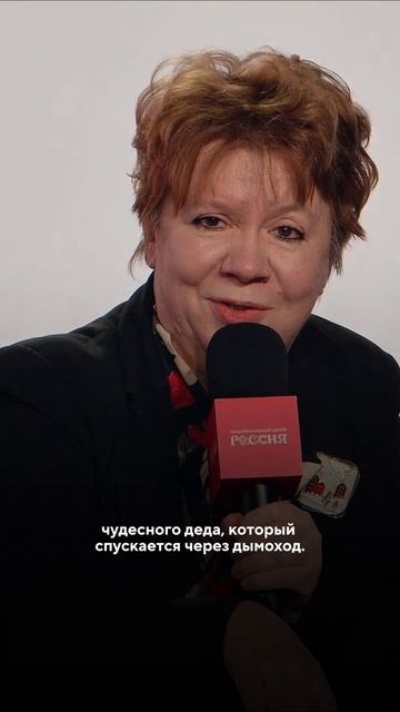 Россия и новогодние традиции: почему елка прижилась, а носочки у камина не вошли