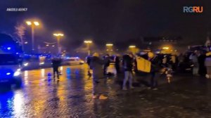 Французские фермеры на тракторах протестуют в Париже против сделки ЕС с Меркосуром