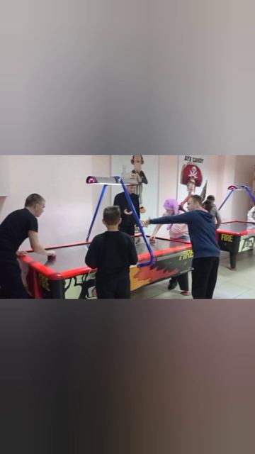 РЕБЯТА ОТДЫХАЮТ…