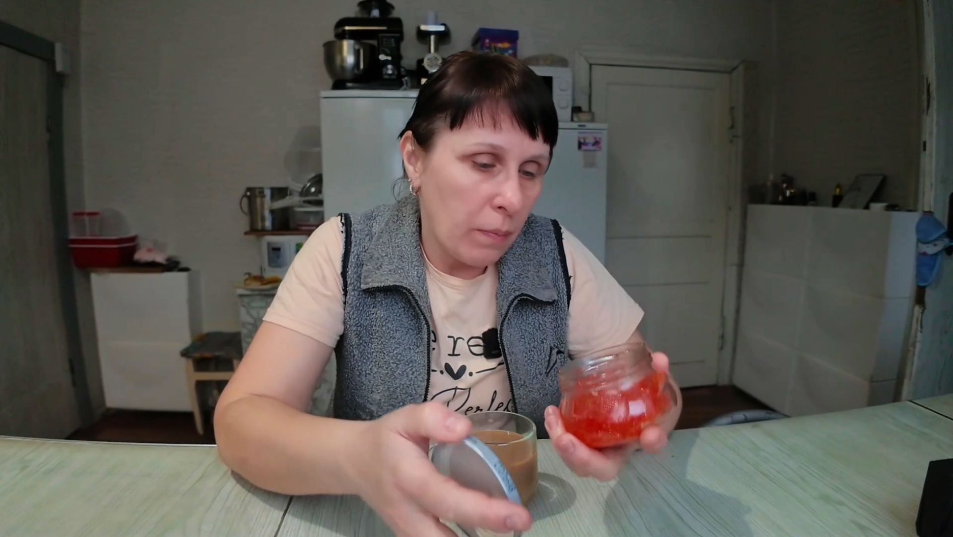 Что то не то смотреть онлайн