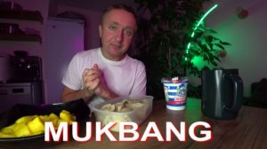 Мукбанг. Другим всё а мне ничего. Почему Папа не купил мне квартиру?