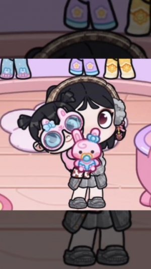 пришли с младшей сестрёнкой в детский магазин одежды 👚👗👖👕.