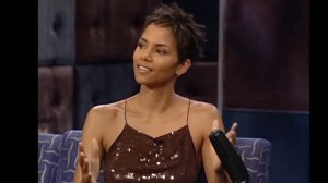 Конан упустил свой шанс с Холли Берри | «Поздний вечер с Конаном О’Брайеном»