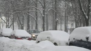 Lamborghini попал в снежную ловушку в районе "Москва-Сити"