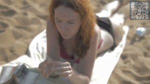 Девушка в купальнике.Пляж.