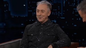 Алан Камминг о том, как было больно снимать «Мстителей: Финал» с Педро Паскалем, и Донна Келси