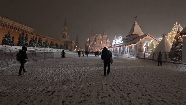 Москва, Новогодняя ярмарка на Красной площади 2026 смотреть онлайн